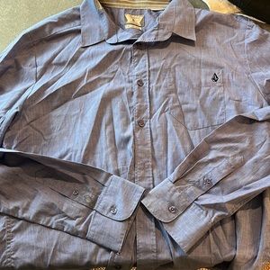 Volcom button down